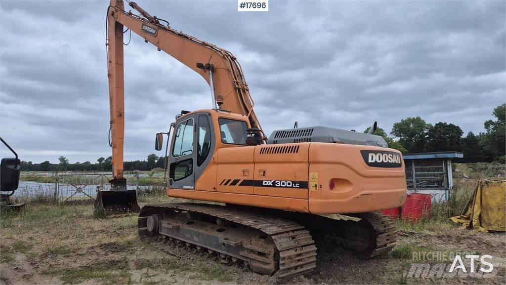 Doosan DX 300 LC Paletli ekskavatörler