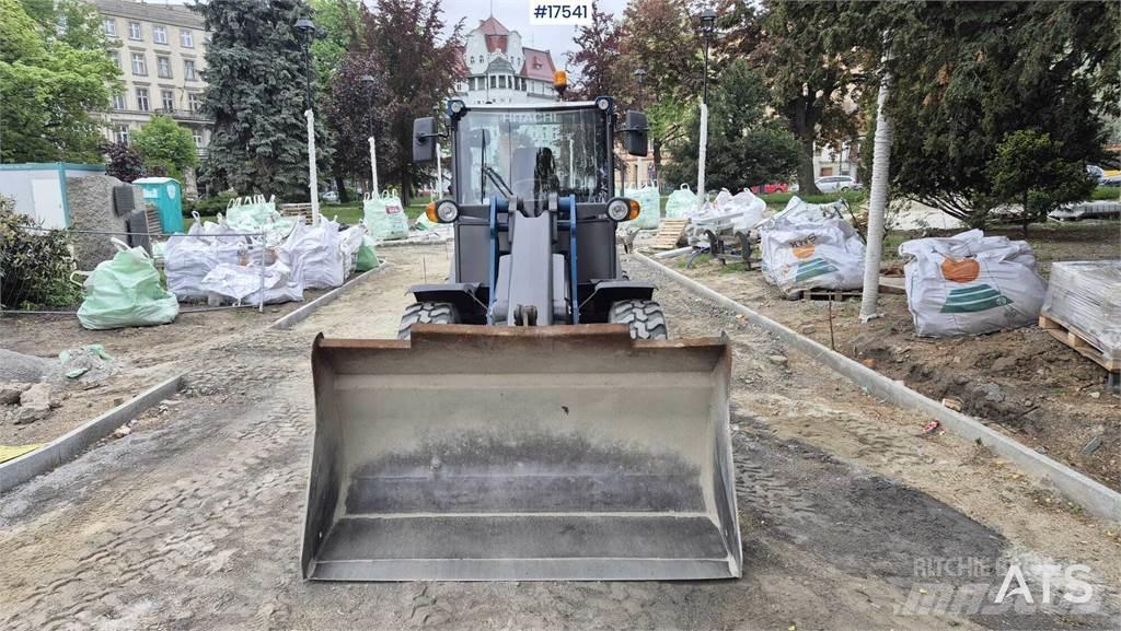 Hitachi ZW 75 Tekerlekli yükleyiciler