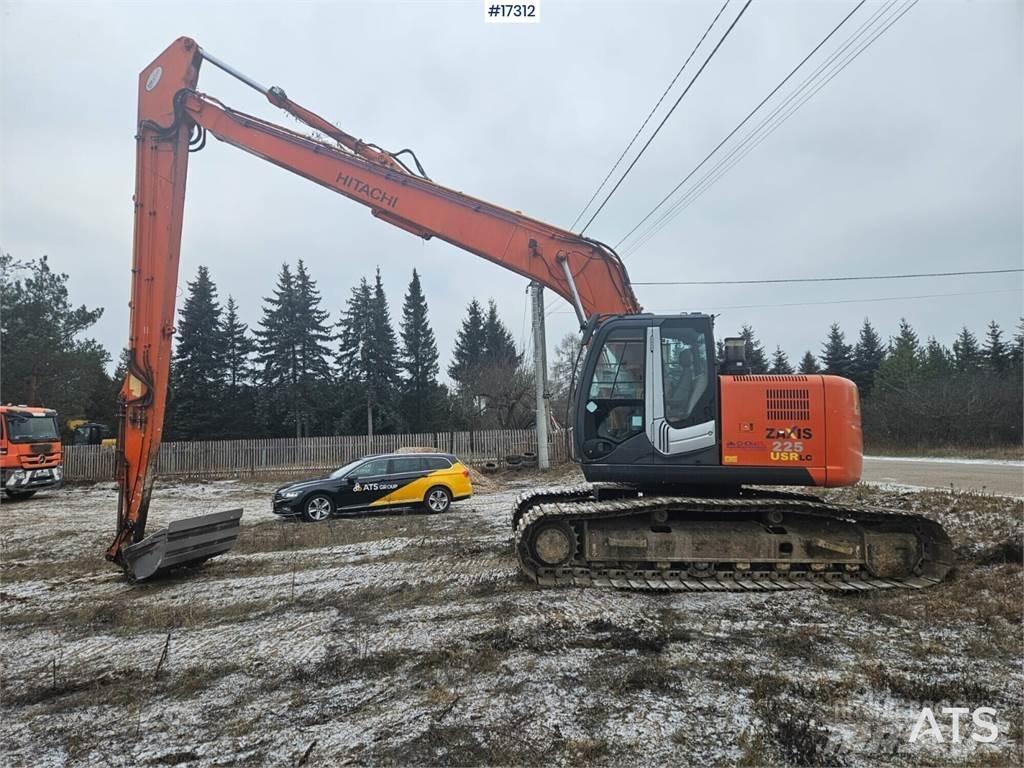 Hitachi ZX 225 US LC Paletli ekskavatörler