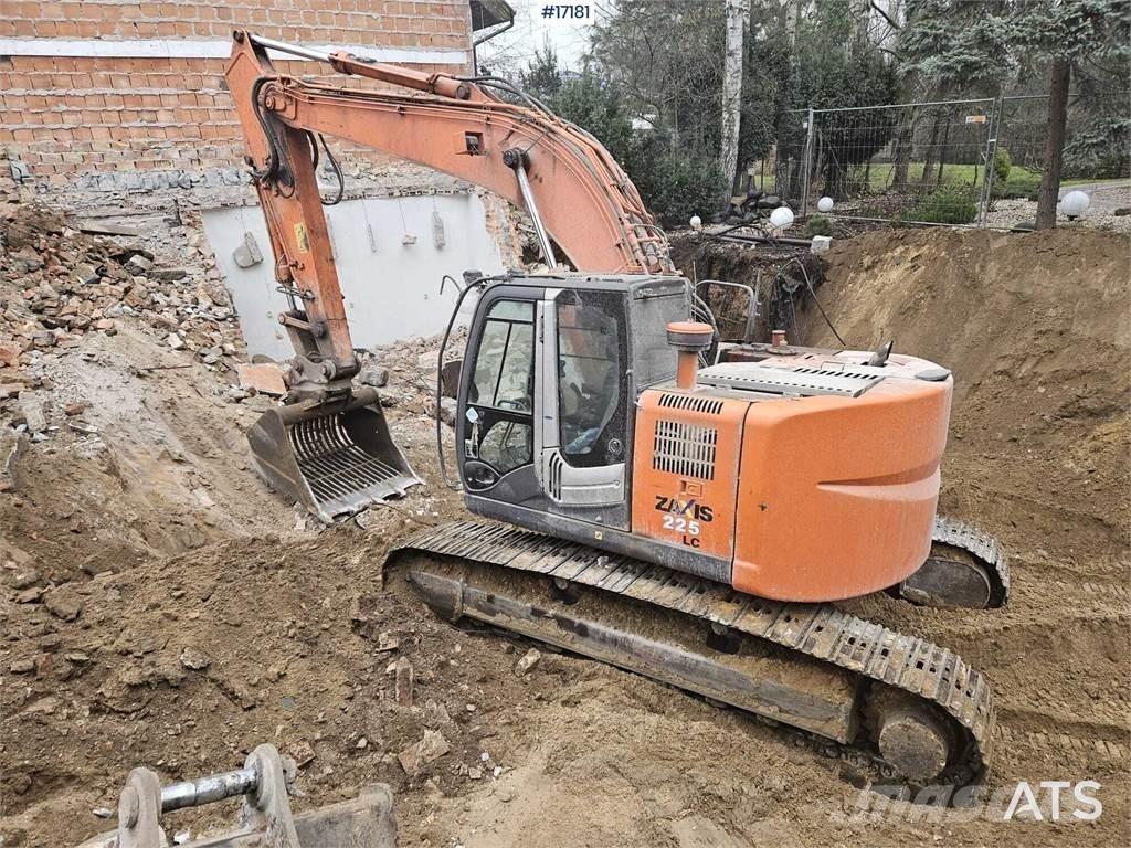 Hitachi ZX225 LC Paletli ekskavatörler