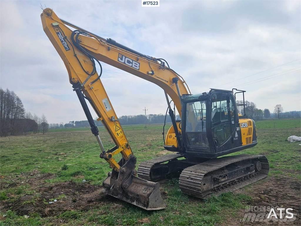 JCB JS 131 LC Paletli ekskavatörler