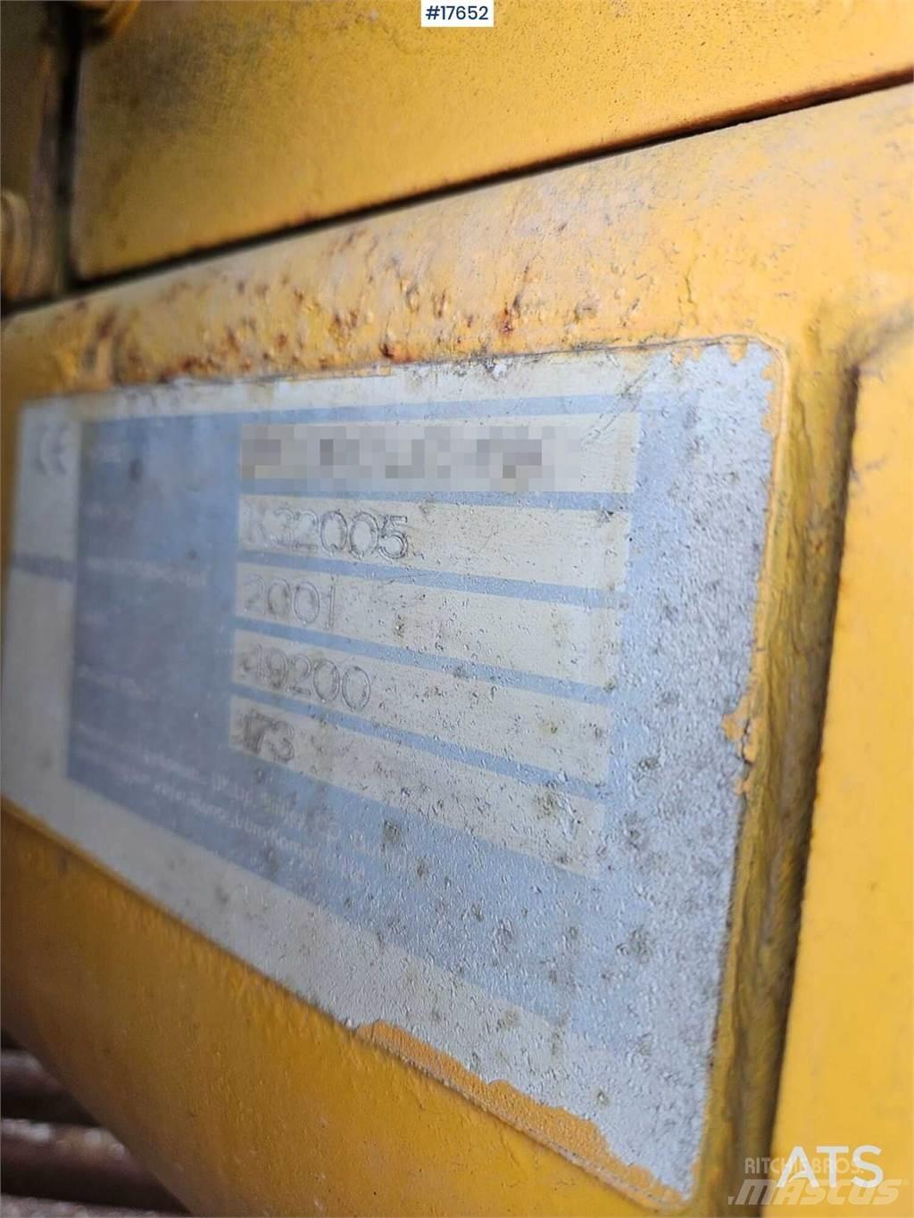 Komatsu 380 Paletli ekskavatörler