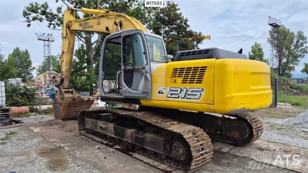 New Holland E215 Paletli ekskavatörler