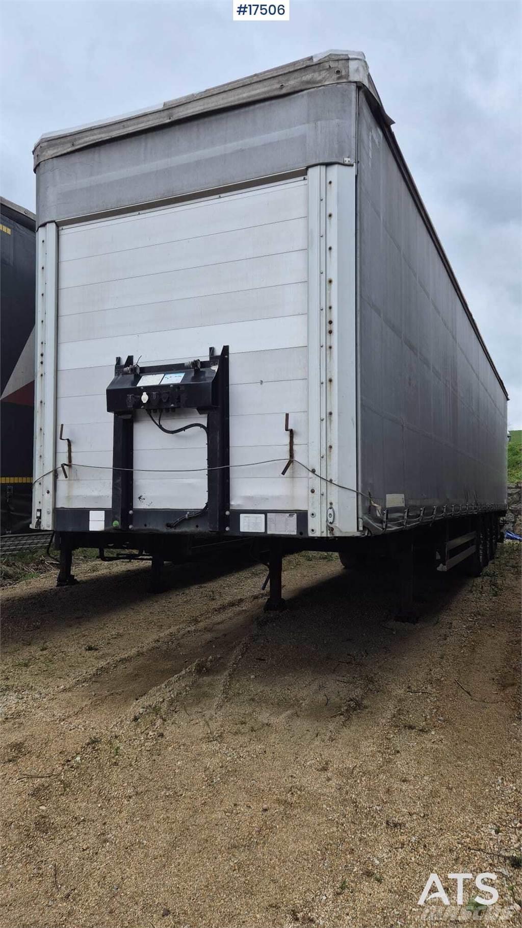  Schwarzmuller S1 Perdeli yari çekiciler