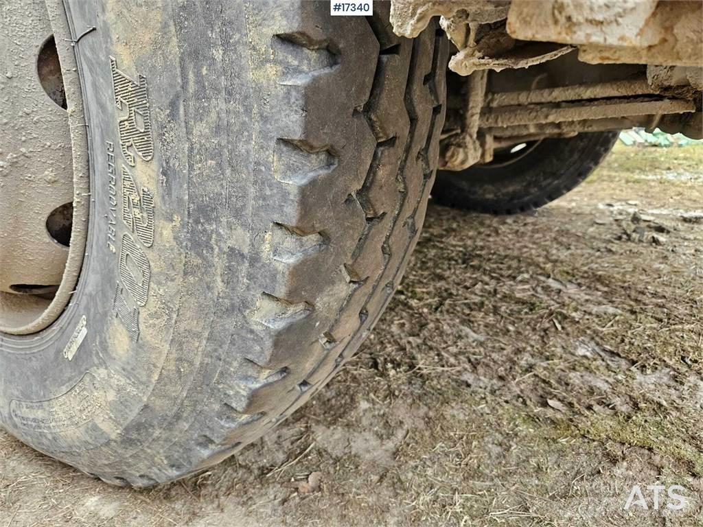 Volvo 420 8x4 Damperli kamyonlar