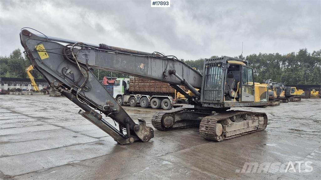 Volvo EC 290 CLD Paletli ekskavatörler