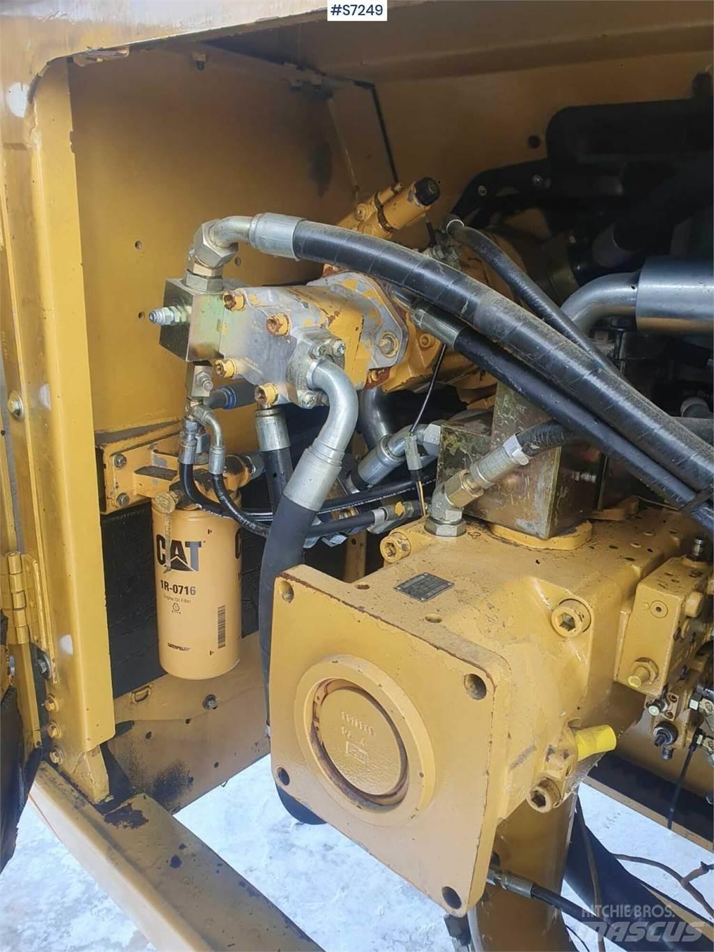 CAT 365C Paletli ekskavatörler