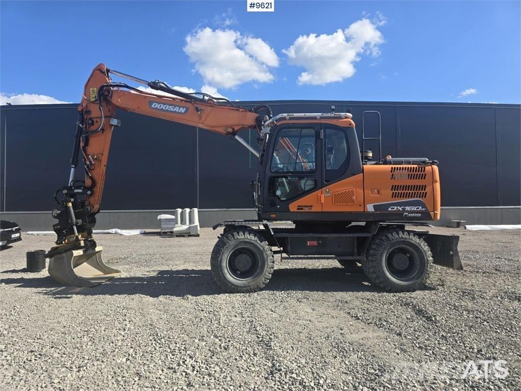 Doosan DX160W-5 Lastik tekerli ekskavatörler