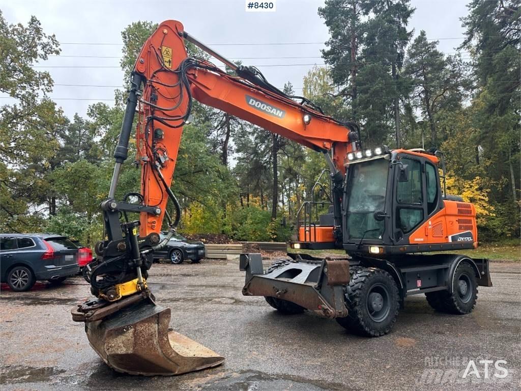 Doosan DX170W Lastik tekerli ekskavatörler