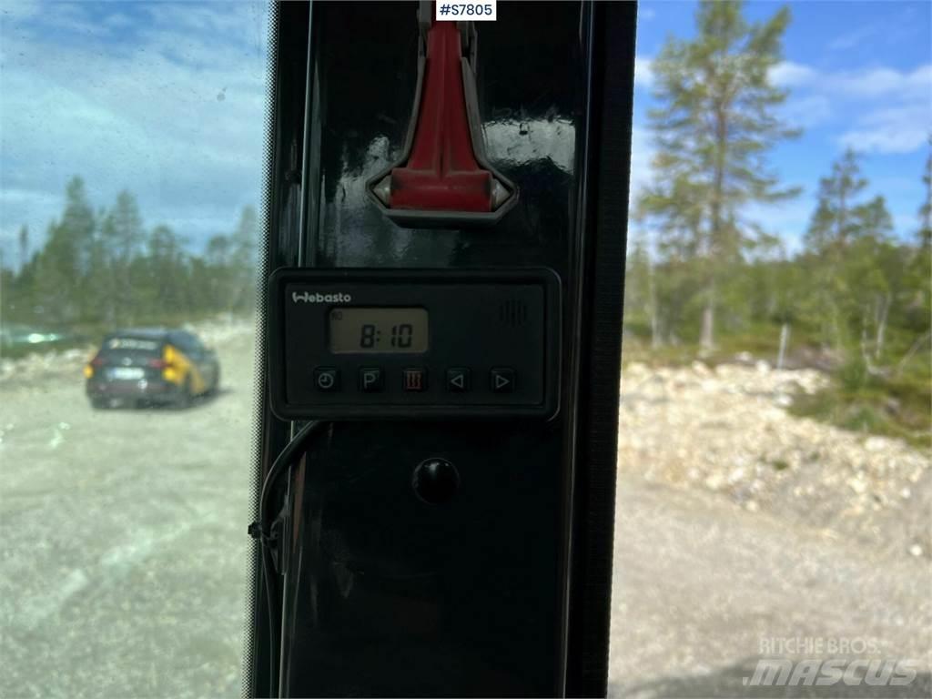 Hitachi ZX210LC-5B Paletli ekskavatörler