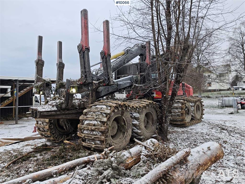 Komatsu 865 Tomruk yükleyici traktörler