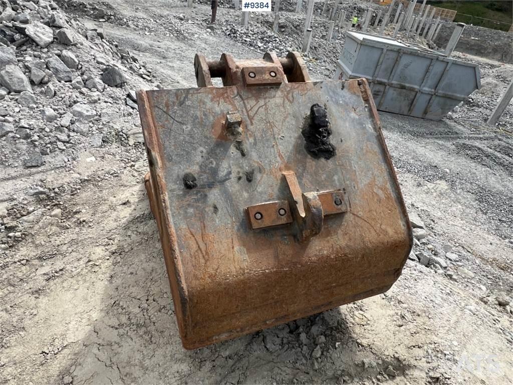 Komatsu PC210LC-8 Paletli ekskavatörler