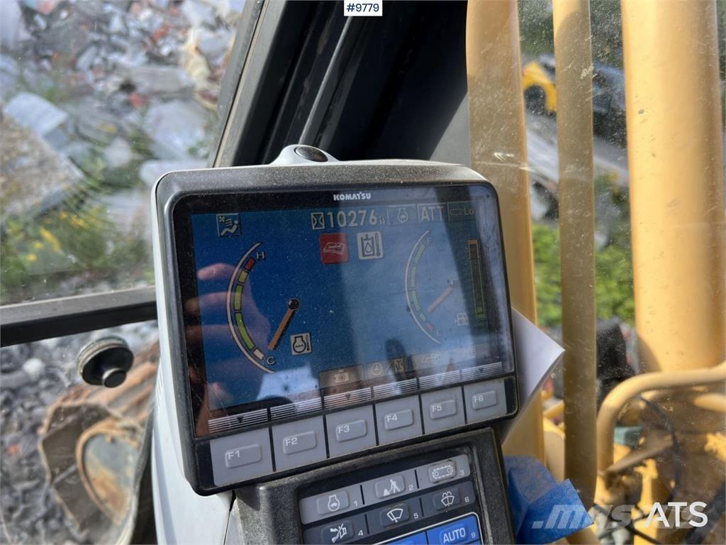 Komatsu PC210LC-8 Paletli ekskavatörler