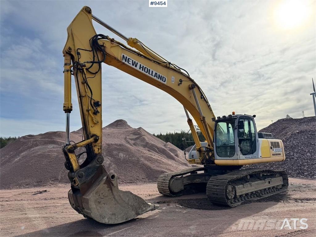 New Holland E385 Paletli ekskavatörler