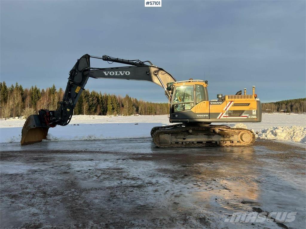 Volvo EC250DL Paletli ekskavatörler