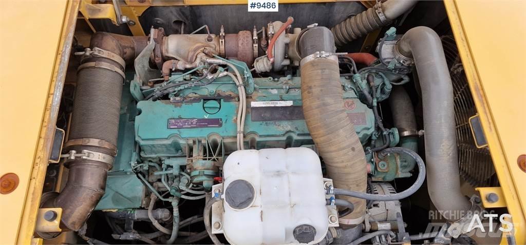Volvo EC300DL Paletli ekskavatörler