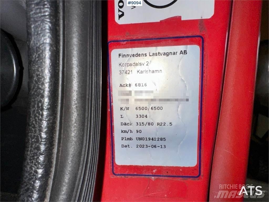 Volvo FL12 Vinçli kamyonlar