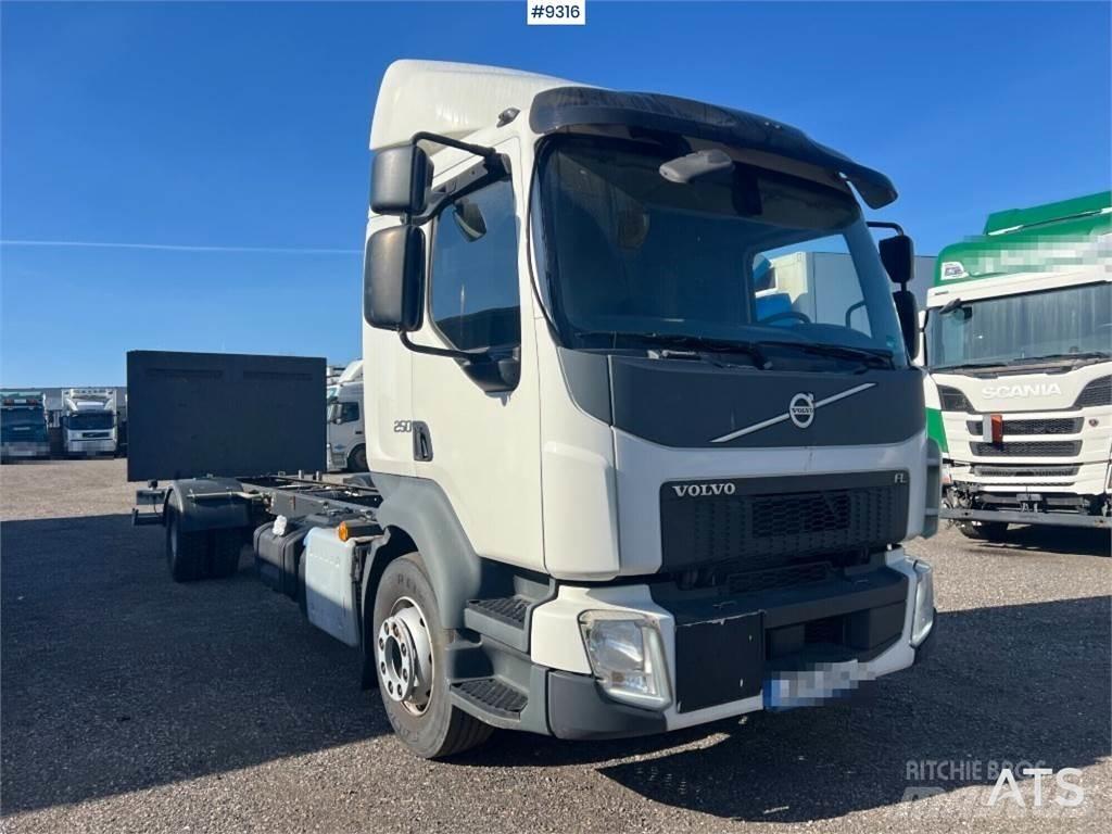 Volvo FL250 Çekiciler