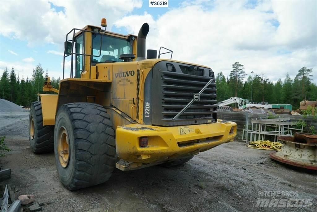 Volvo L220F Tekerlekli yükleyiciler