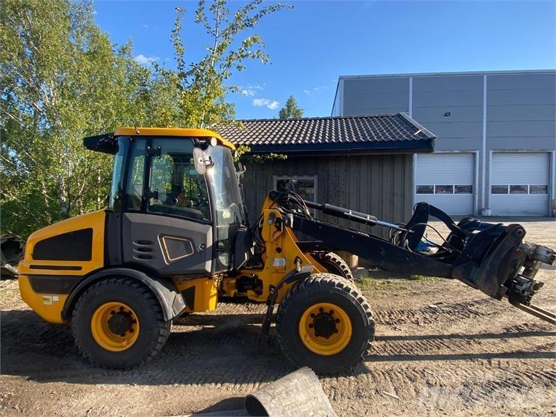 JCB 407 Tekerlekli yükleyiciler