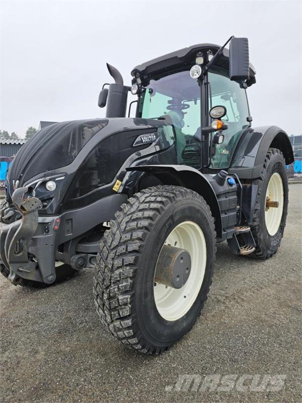 Valtra S374 Traktörler