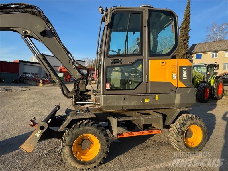 Volvo EW60E Paletli ekskavatörler