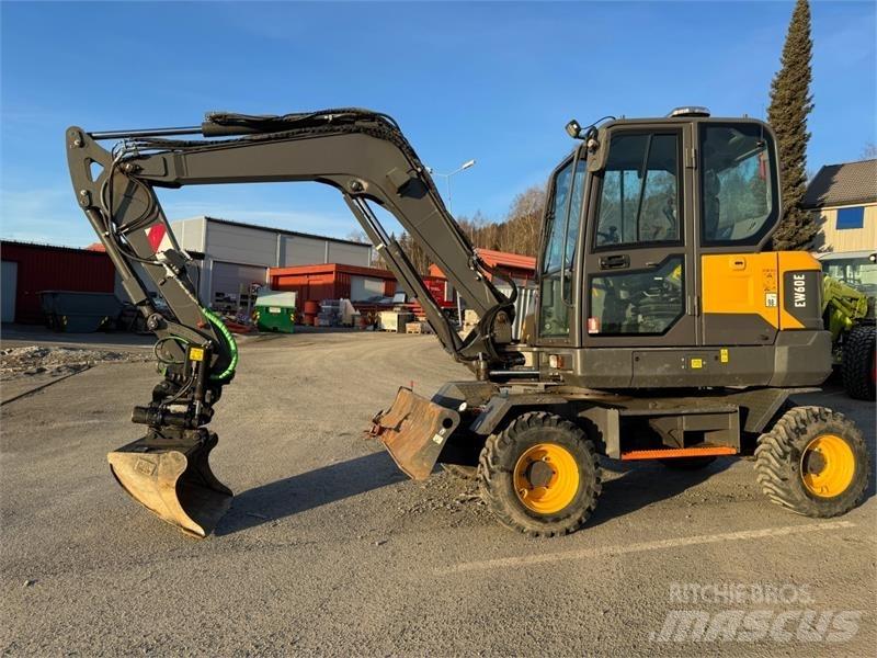 Volvo EW60E Paletli ekskavatörler