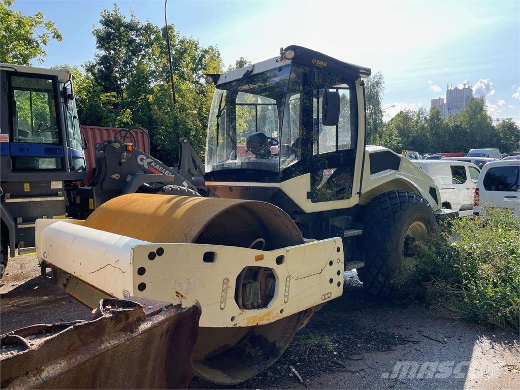Bomag BW 211-5 Tek tamburlu silindirler
