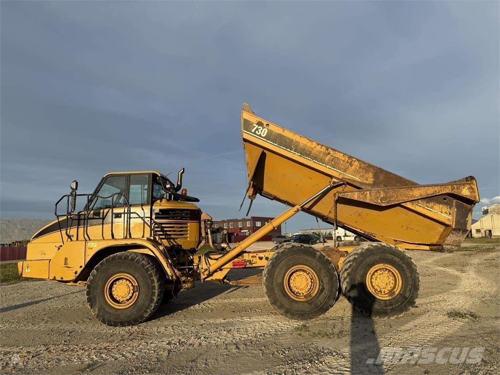 CAT 730 Belden kirma kaya kamyonu