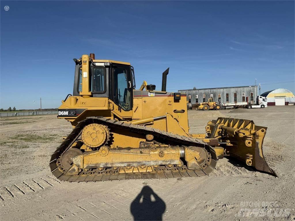 CAT D6M LGP Paletli dozerler