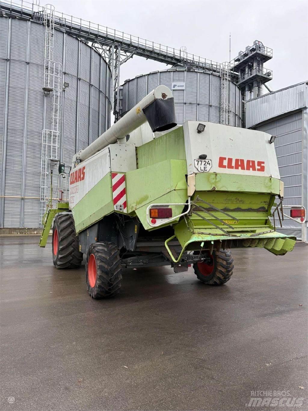 CLAAS LEXION 460 Biçerdöverler