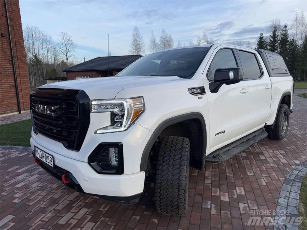 GMC  Otomobiller