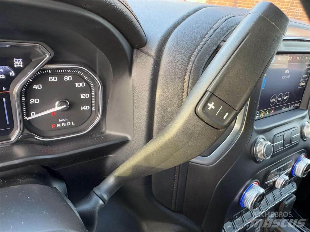 GMC  Otomobiller