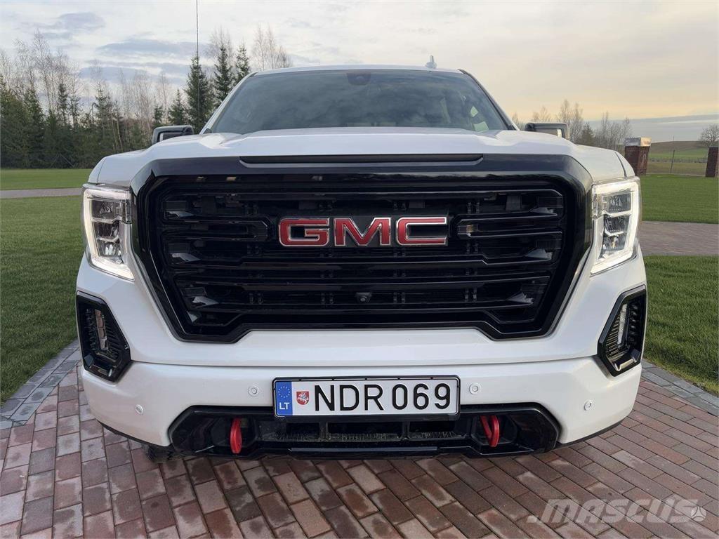 GMC  Otomobiller