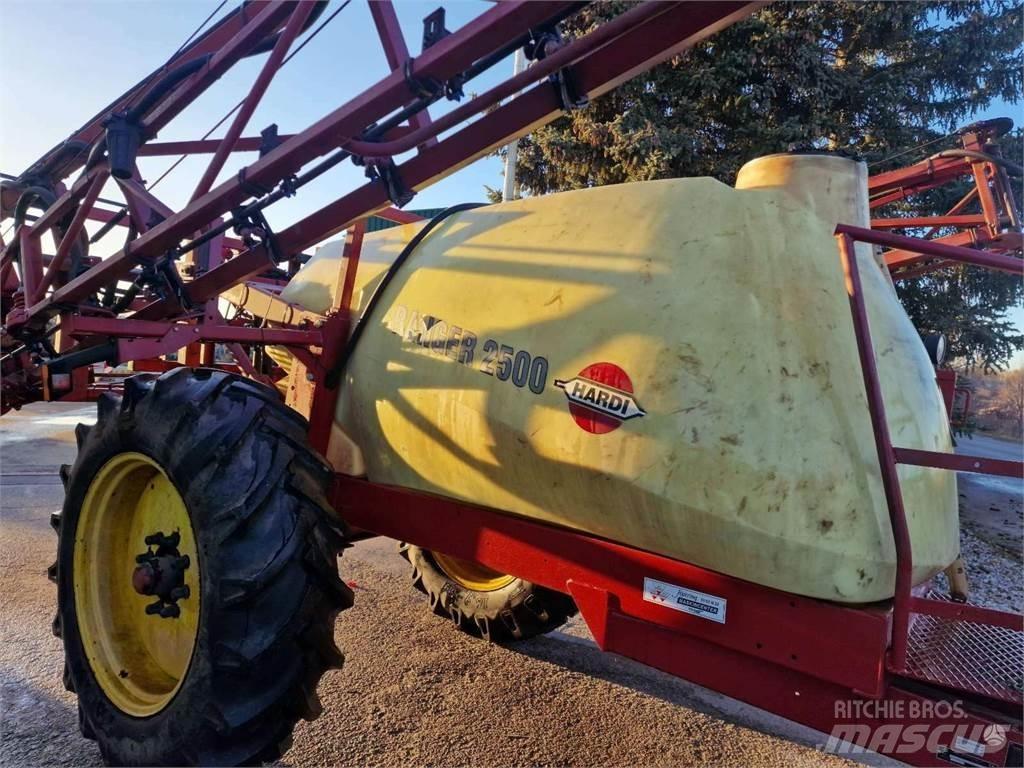 Hardi Ranger 2500 Kendinden tahrikli pülverizatörler