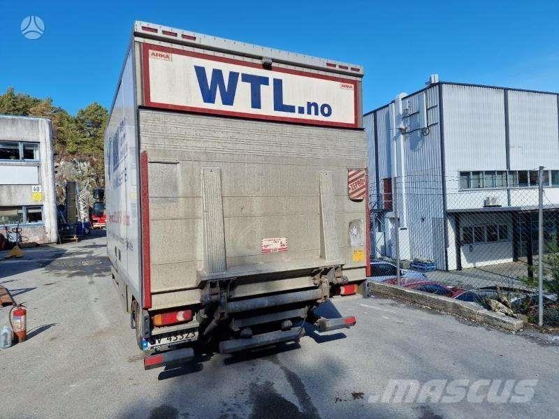 Iveco MIDLUM Kapali kasa kamyonlar