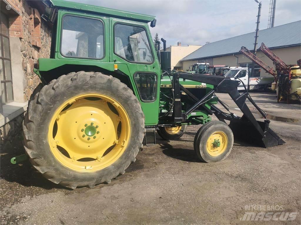 John Deere 2030 Traktörler