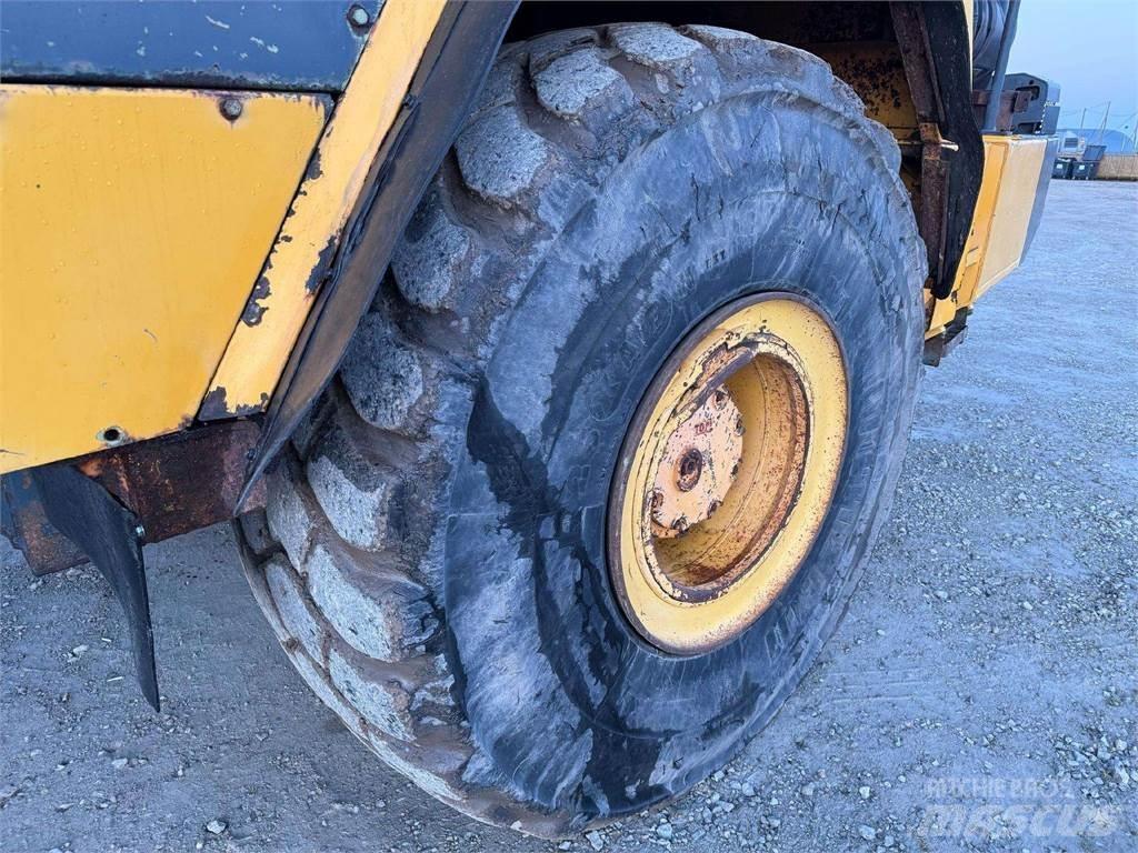 Komatsu HM 400-2 Belden kirma kaya kamyonu