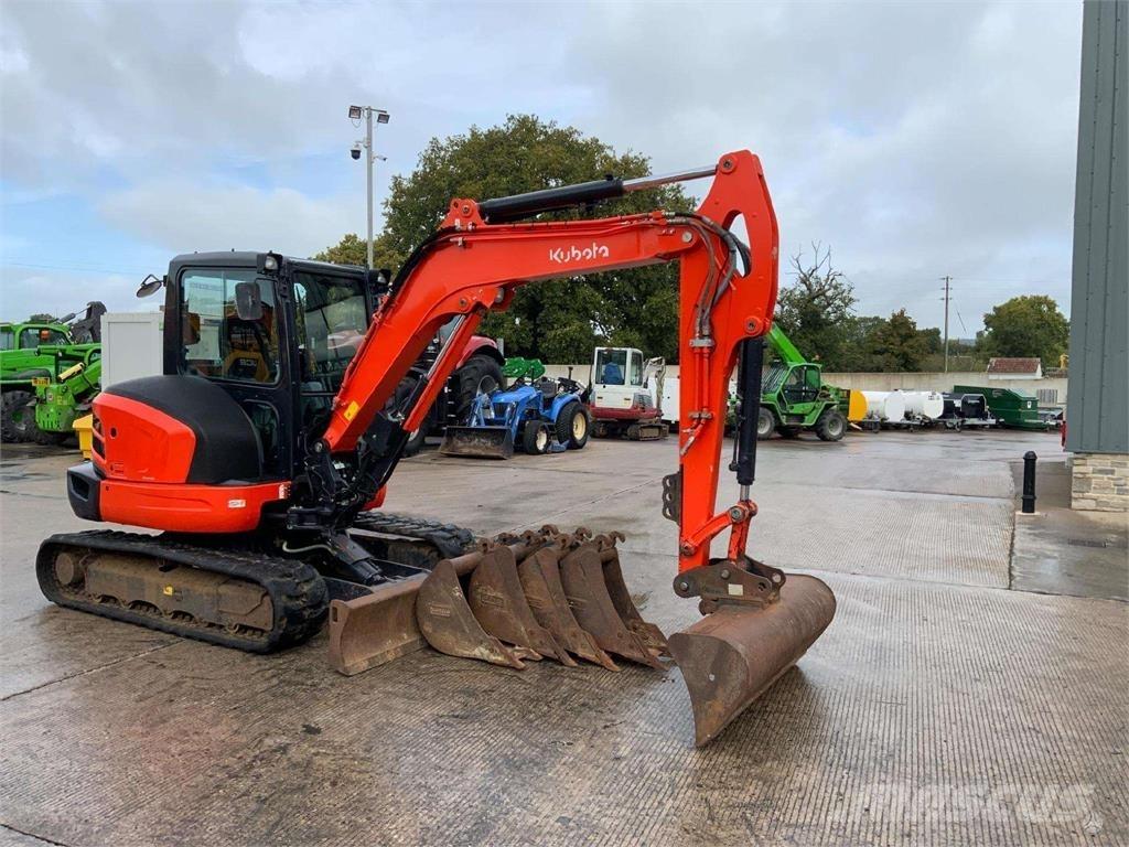 Kubota KX057-4 Paletli ekskavatörler