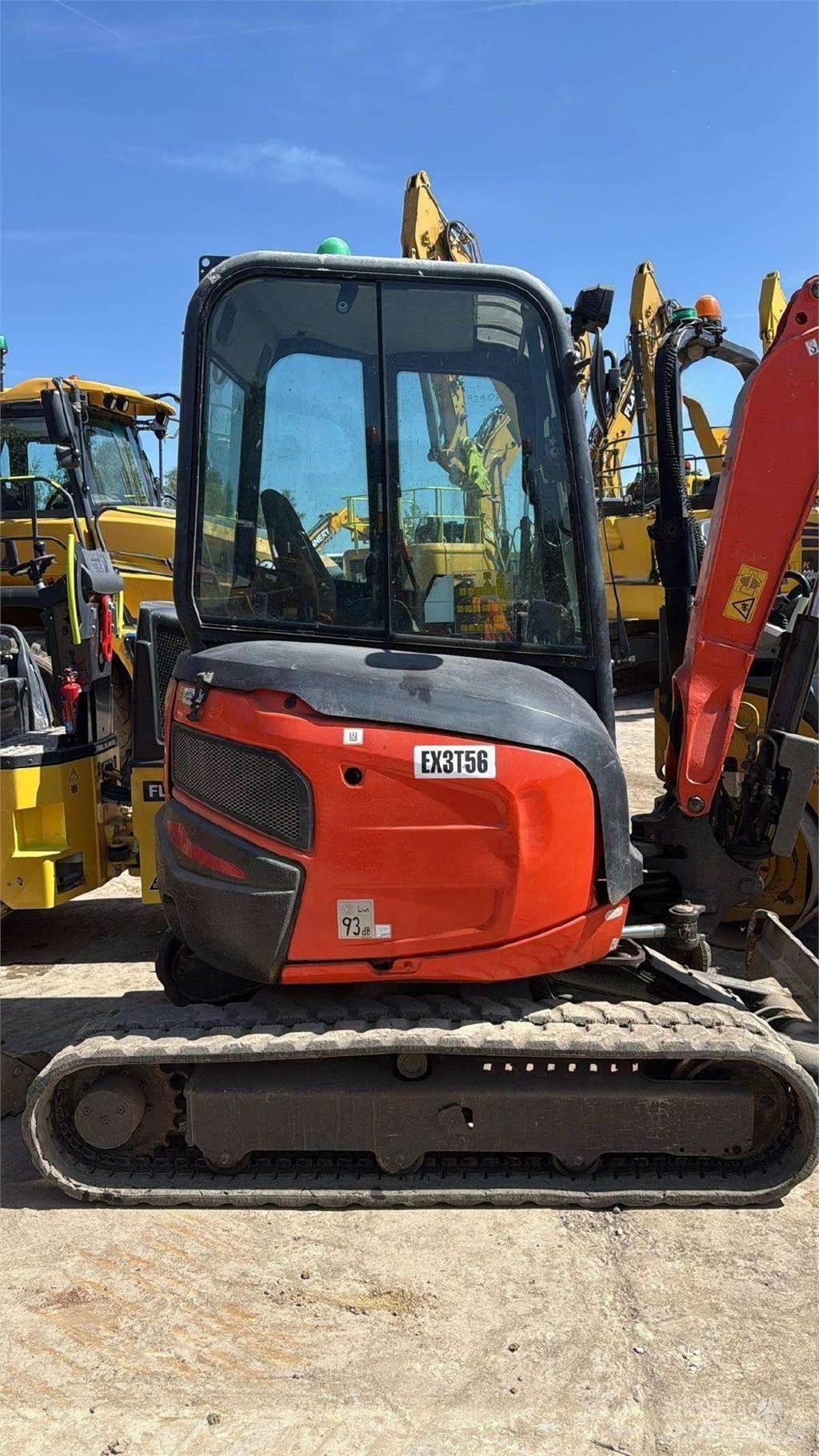 Kubota U27-4 Mini ekskavatörler, 7 tona dek