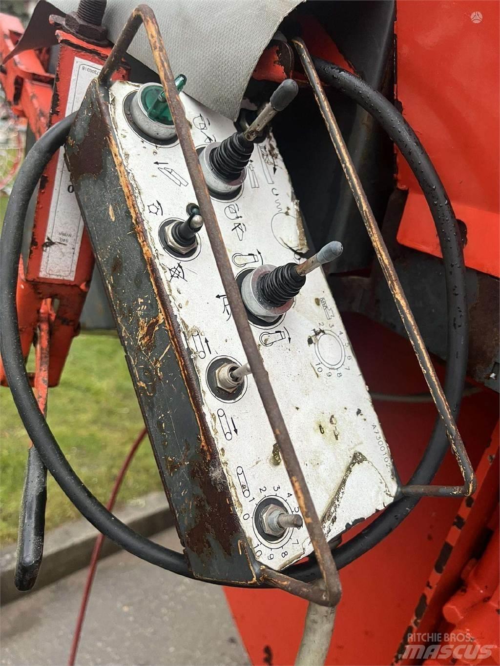 Kuhn Primor 3560 Mikser besleyiciler