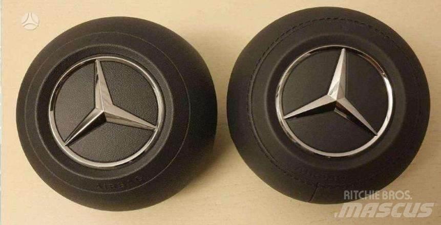 Mercedes-Benz  Diger