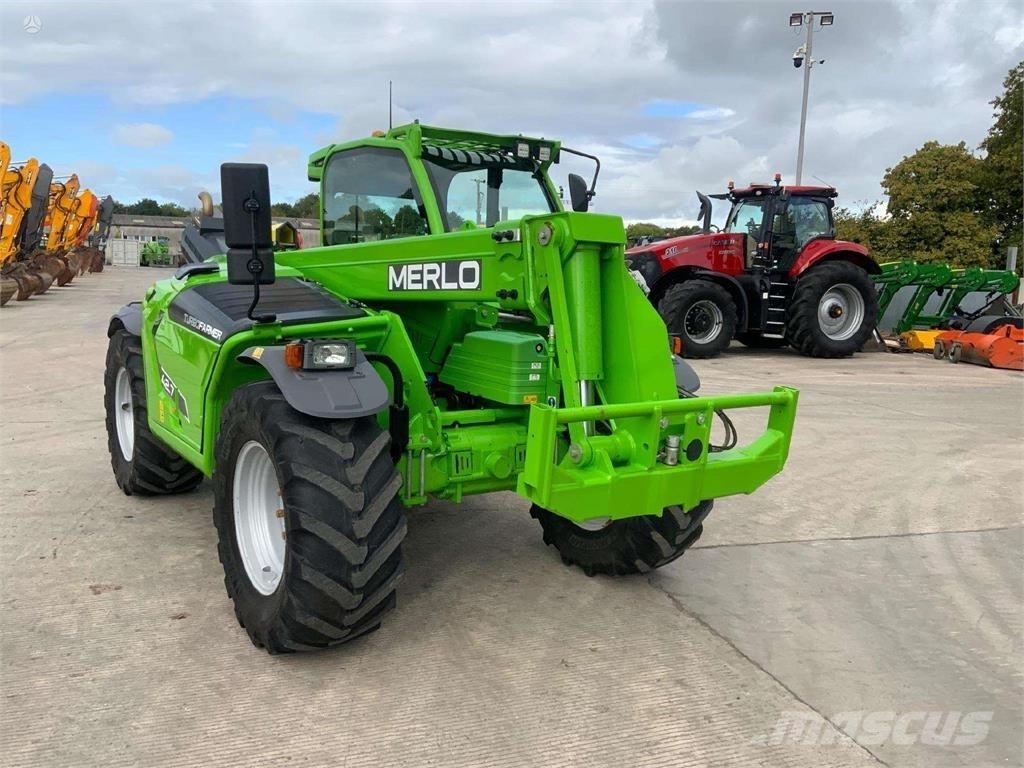 Merlo TF42.7 Ön yükleyici ve kazicilar