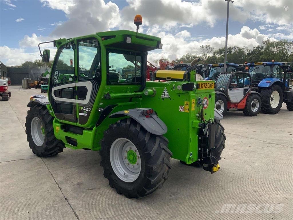 Merlo TF42.7 Ön yükleyici ve kazicilar