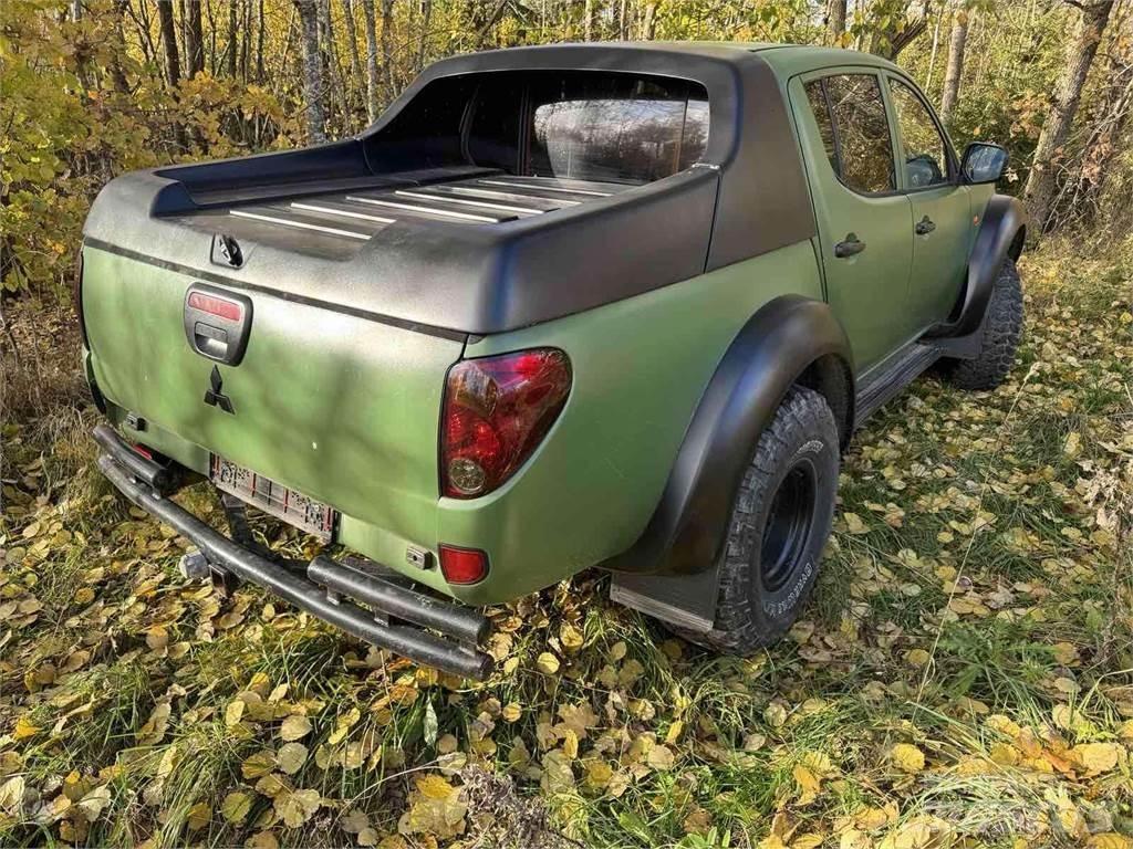 Mitsubishi  Otomobiller