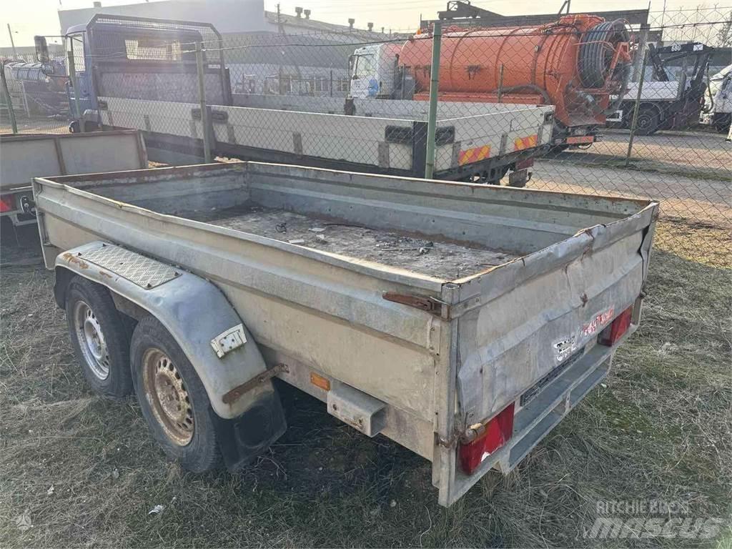 Tauras 2502-01 Hafif çekiciler