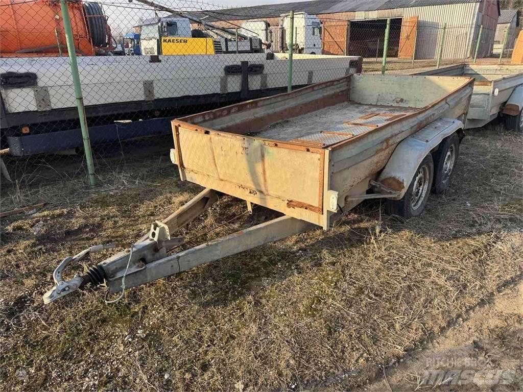 Tauras BZ 2530 Hafif çekiciler