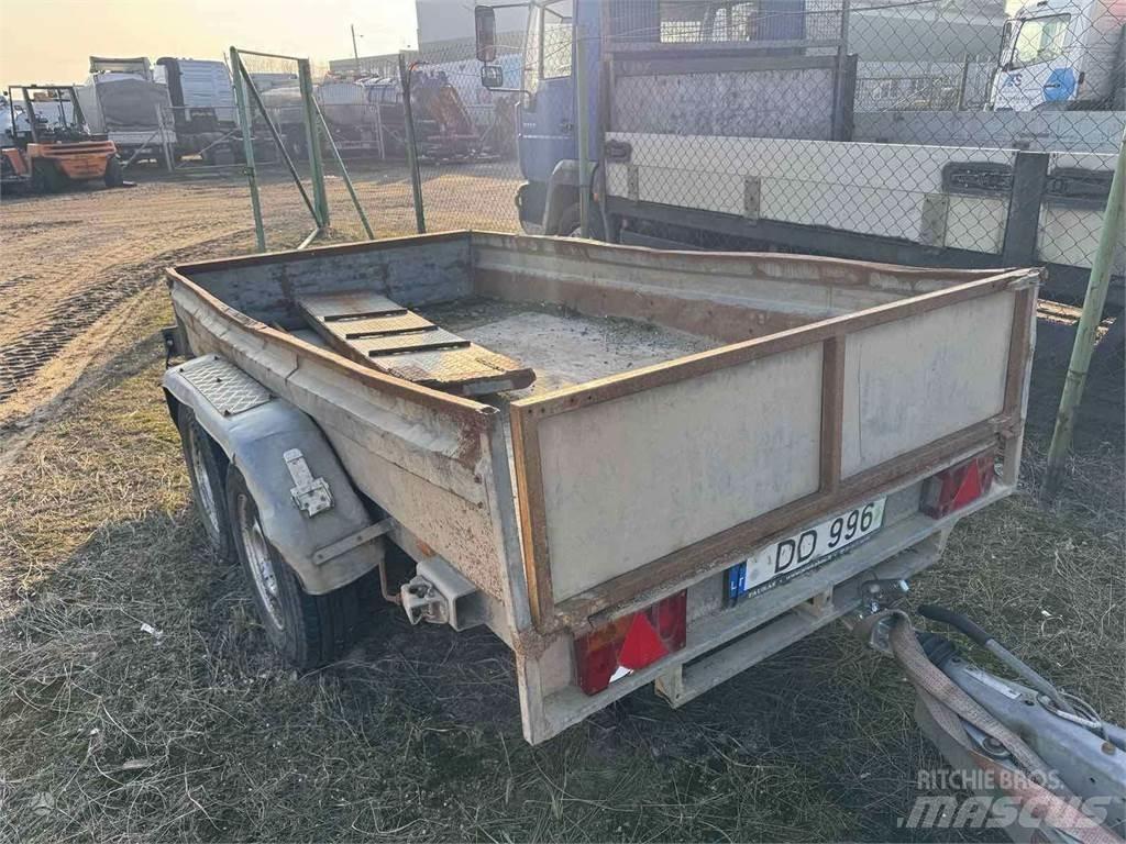 Tauras BZ 2530 Hafif çekiciler