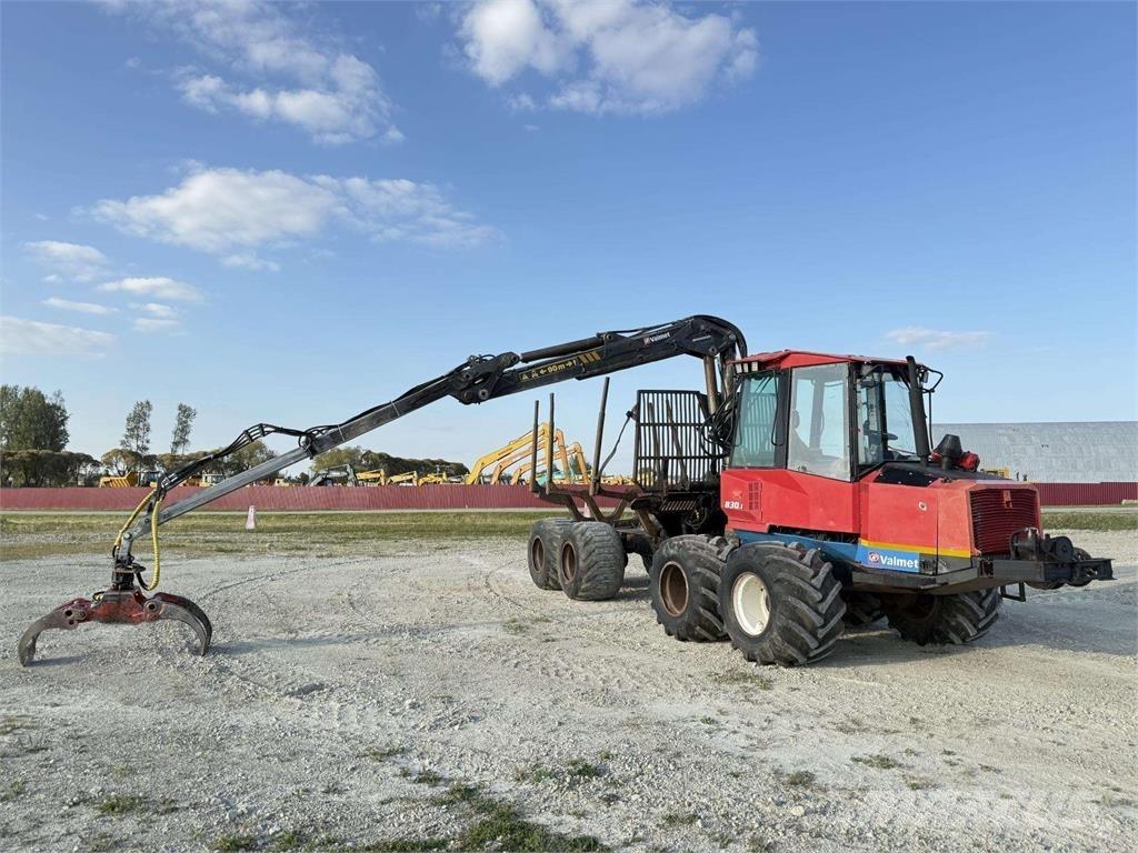 Valmet 830.1 Tomruk yükleyici traktörler