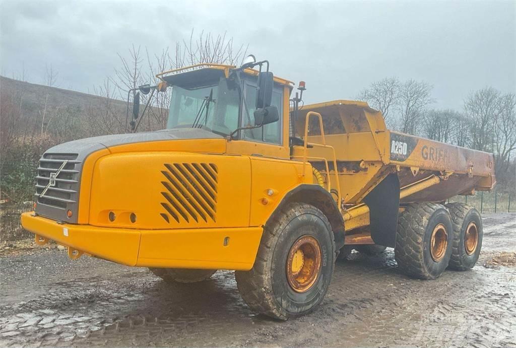 Volvo A25D Belden kirma kaya kamyonu